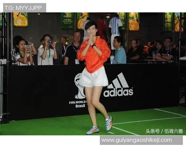 足球明星婷婷的真实身份揭秘及其在足球界的影响力分析