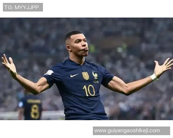 足球明星综合得分排行榜揭晓谁将成为本赛季最佳球员的有力竞争者