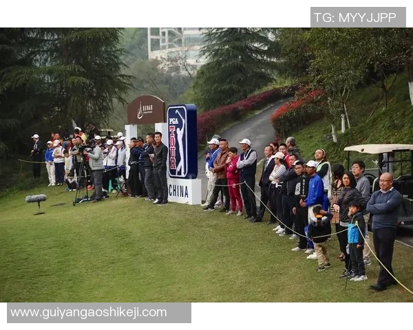 重庆足球队逆袭之路联合会杯特别报道展现拼搏精神与团队力量